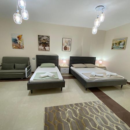 Tinas Rooms Durrës Buitenkant foto